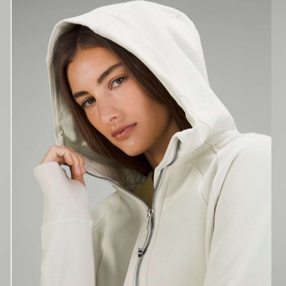 Lululemon Scuba Full Zip-Up Cropped Hoodie in Bone - Picture 3 of 11